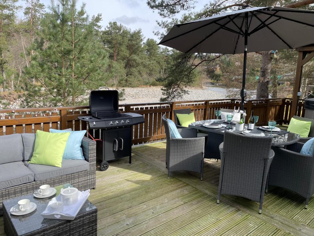 Luxury Riverside Lodge, Blair Atholl Pitlochry Exterior foto