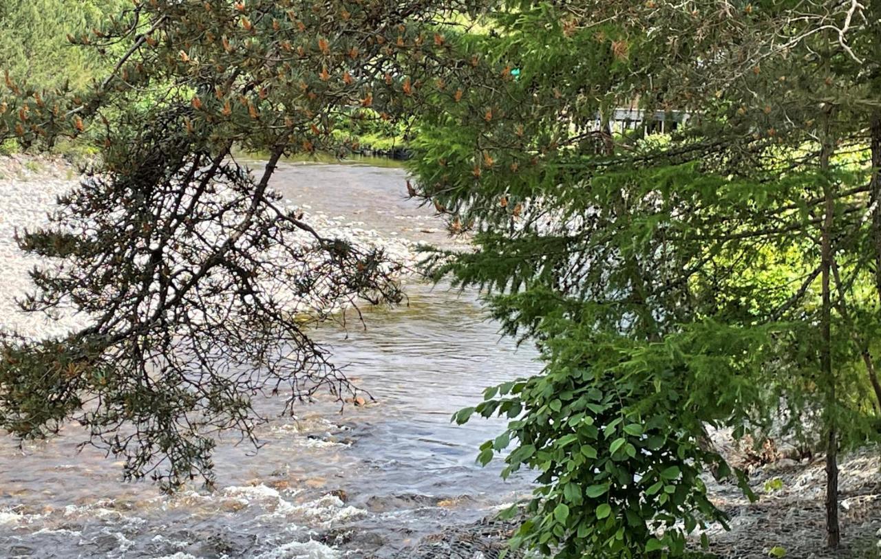 Luxury Riverside Lodge, Blair Atholl Pitlochry Exterior foto